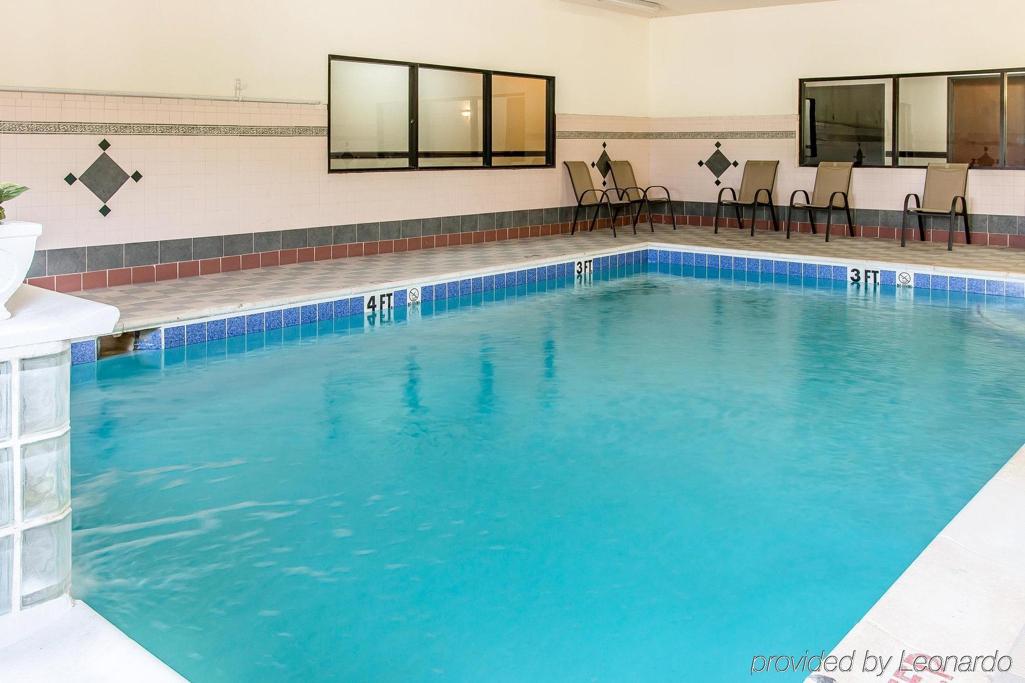 Motel 6 Elkhart, In Экстерьер фото