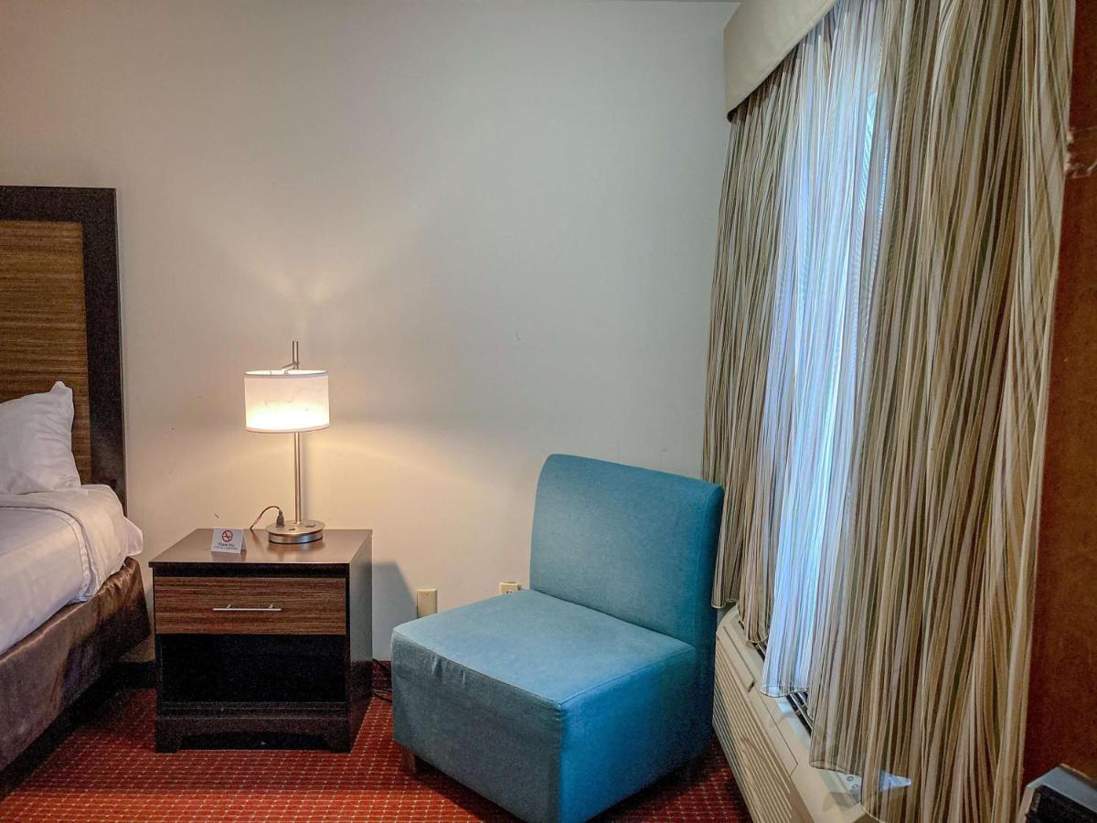Motel 6 Elkhart, In Экстерьер фото